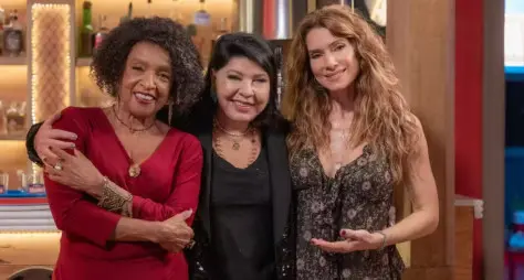 Roberta Miranda grava apresentação em bar de 'Coração Acelerado'