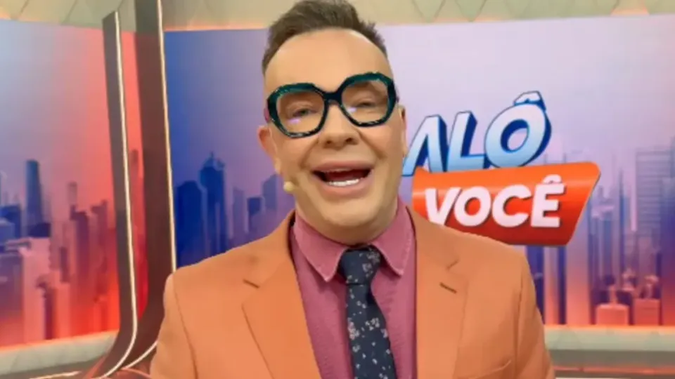 Felipeh Campos acerta volta ao SBT para novo projeto