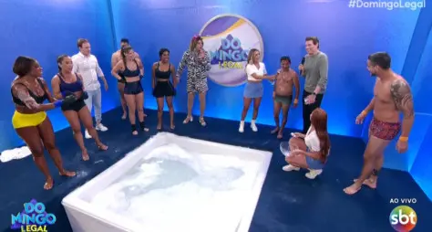 SBT reage com a 'Banheira', mas Globo vence a disputa dominical