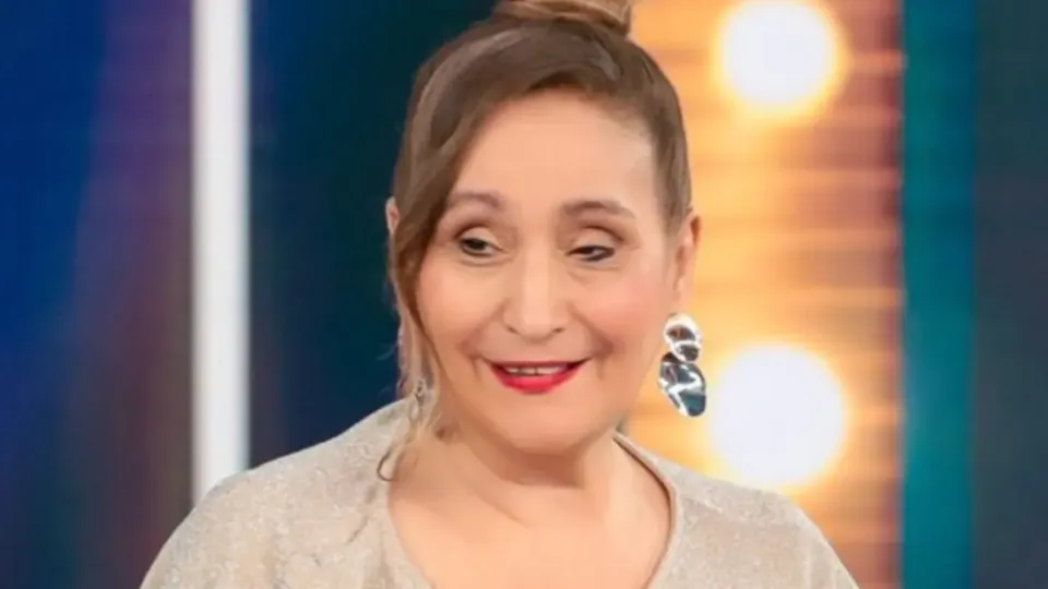 Após 19 anos, Sonia Abrão pode trocar a RedeTV! pela TV Gazeta