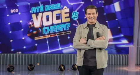 SBT aposta em estreia, banheira e tortadas no 'Domingo Legal'
