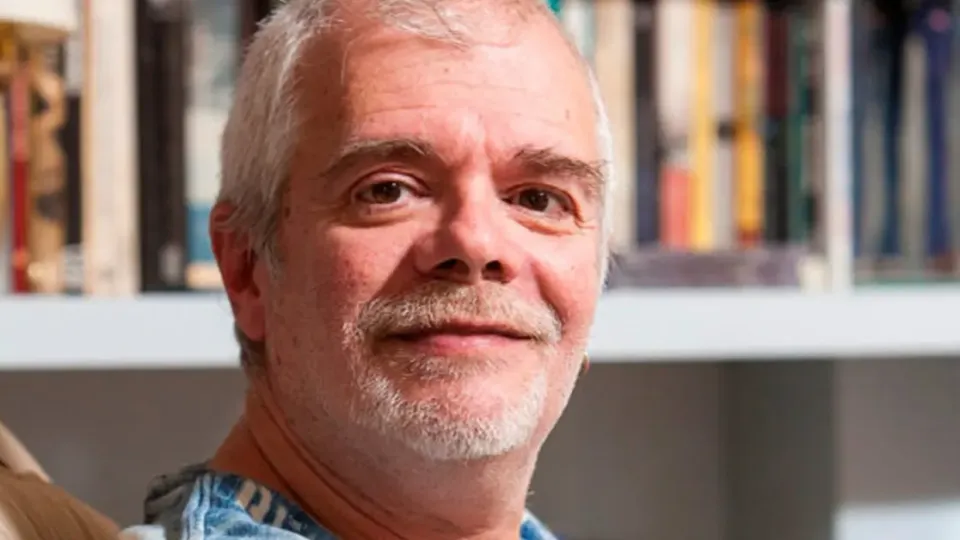 Carlos Lombardi revela bastidores turbulentos de 'Vira-Lata'