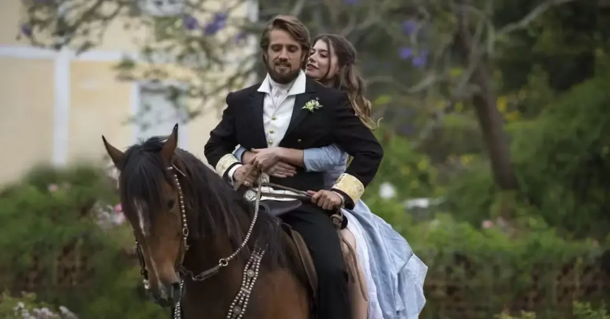 Sem 'dobradinha', audiência de 'Além do Tempo' recua na Globo