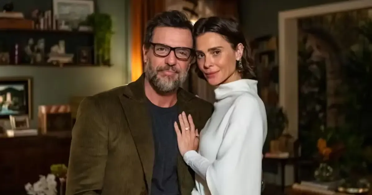Rodrigo Lombardi e Carolina Dieckmann surgem em foto de 'A Viagem'