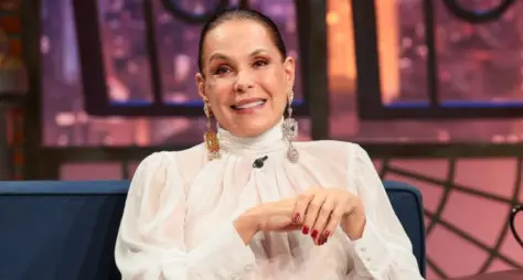 Carolina Ferraz descarta voltar às novelas após saída da Record