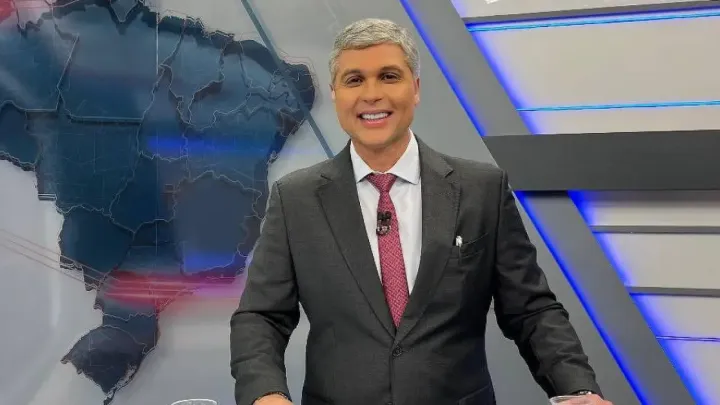 Joel Datena transforma volta ao Brasil Urgente em relato de renascimento