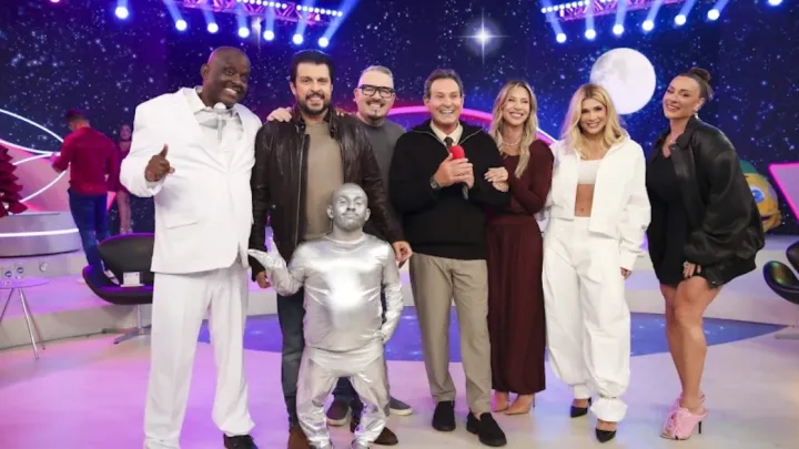 Viva a Noite lança prova com humoristas e modelos neste sábado no SBT