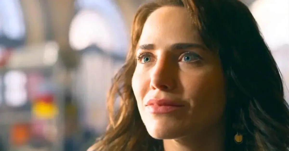 Adriana (Letícia Colin)