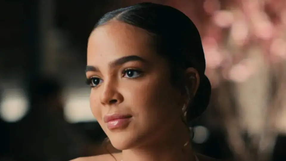 Mel Maia será periguete em personagem inédita de Avenida Brasil 2