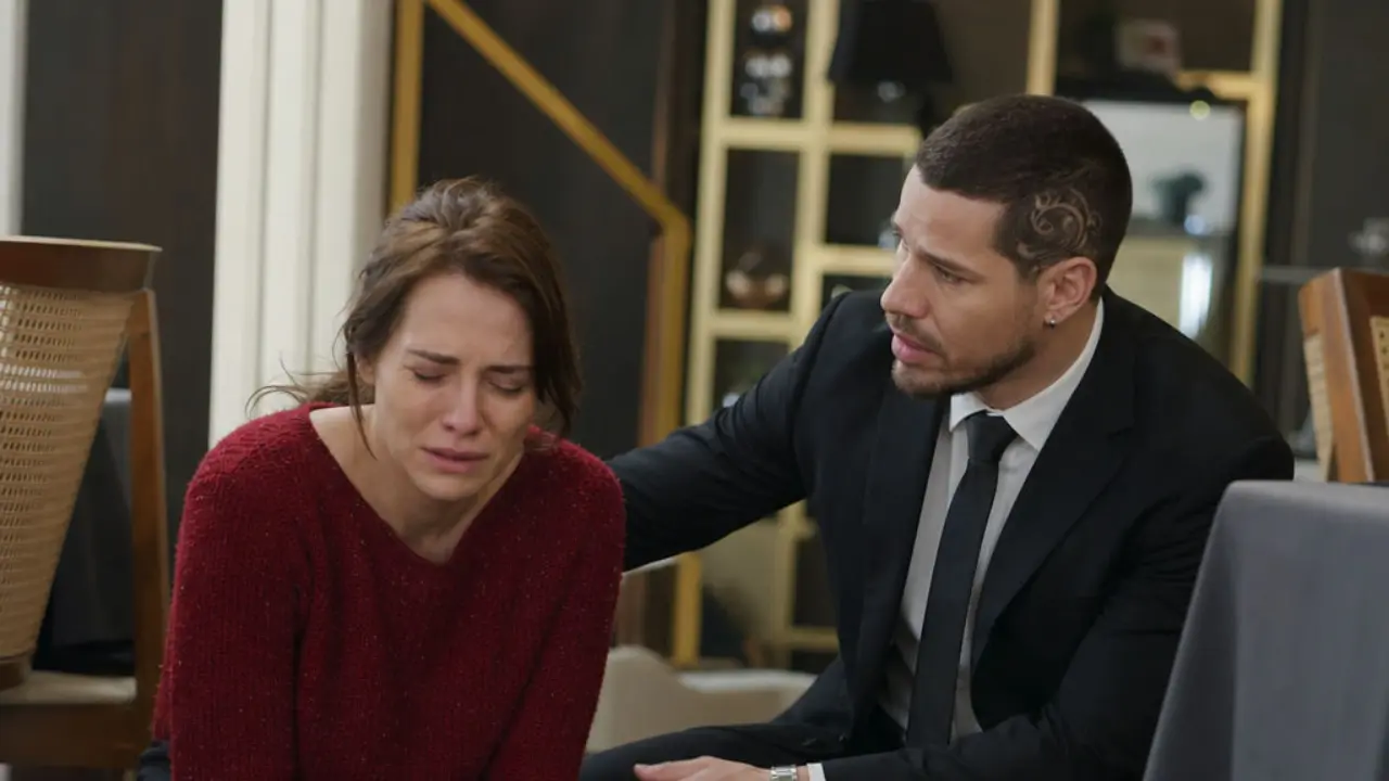 Adriana (Letícia Colin) e Iuri (José Loreto)