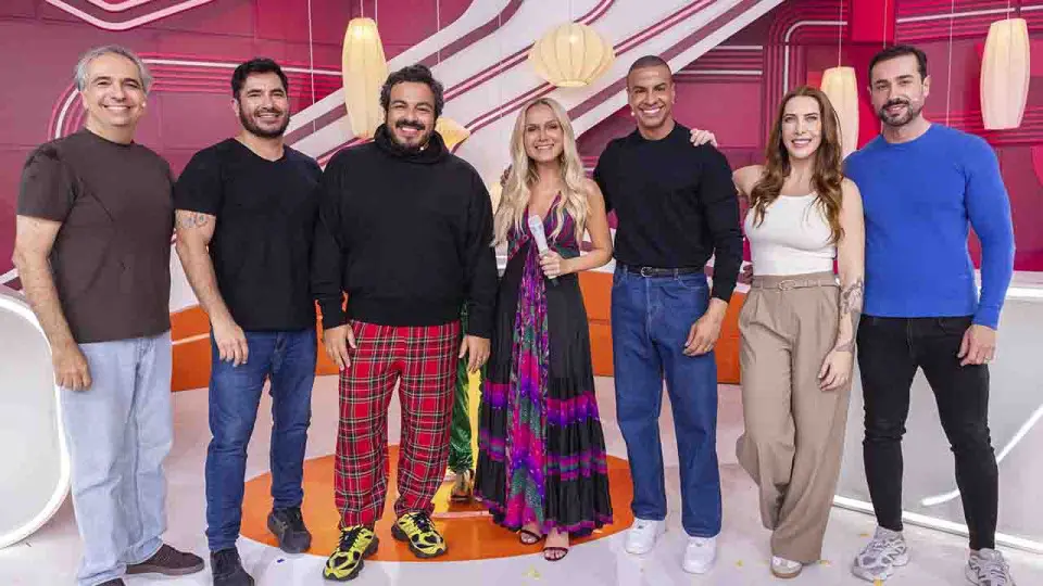 Em Família com Eliana reúne música, homenagens e histórias de pais e filhos
