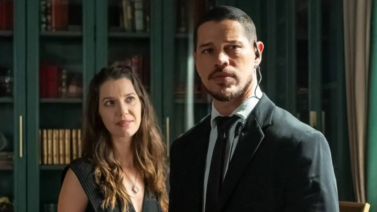 Francesca (Nathalia Dill) e (José Loreto) em Quem Ama Cuida