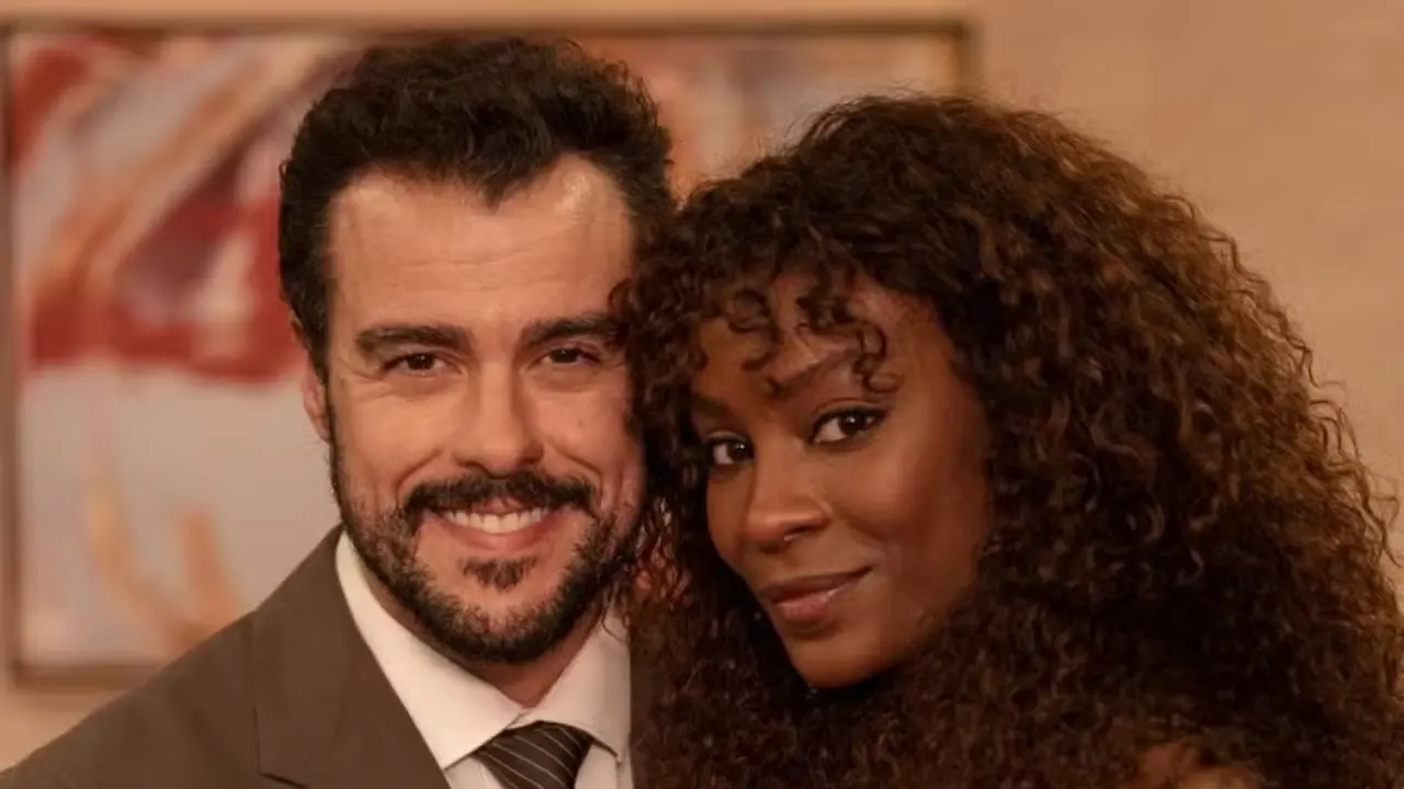 Romualdo (Joaquim Lopes) e Serena (Jeniffer Dias) em Nas Profundezas do Amor