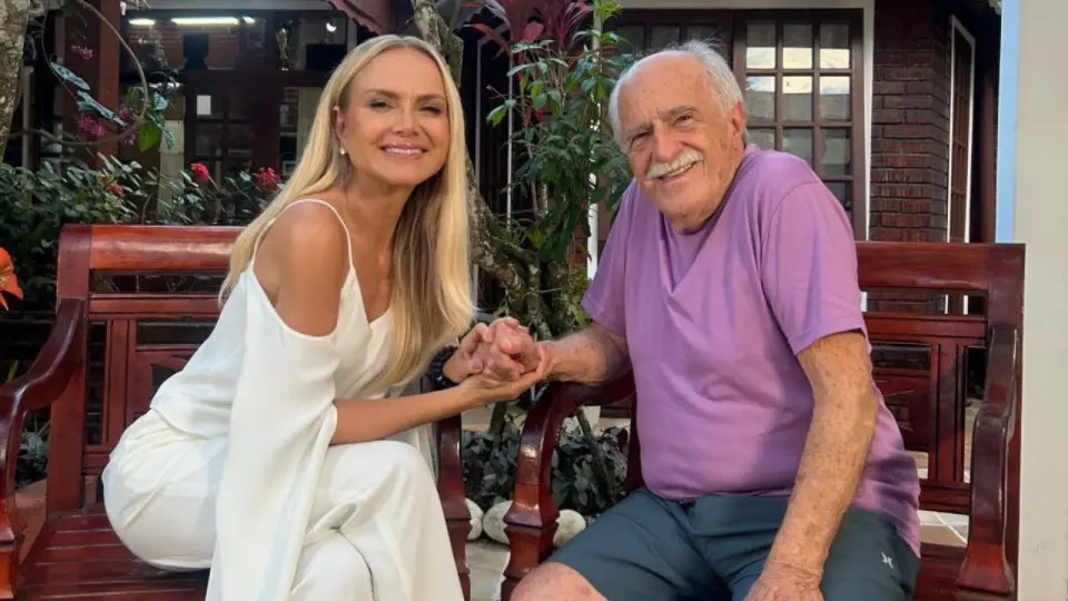 Ary Fontoura recebe Eliana em sua casa para revisitar sua trajetória