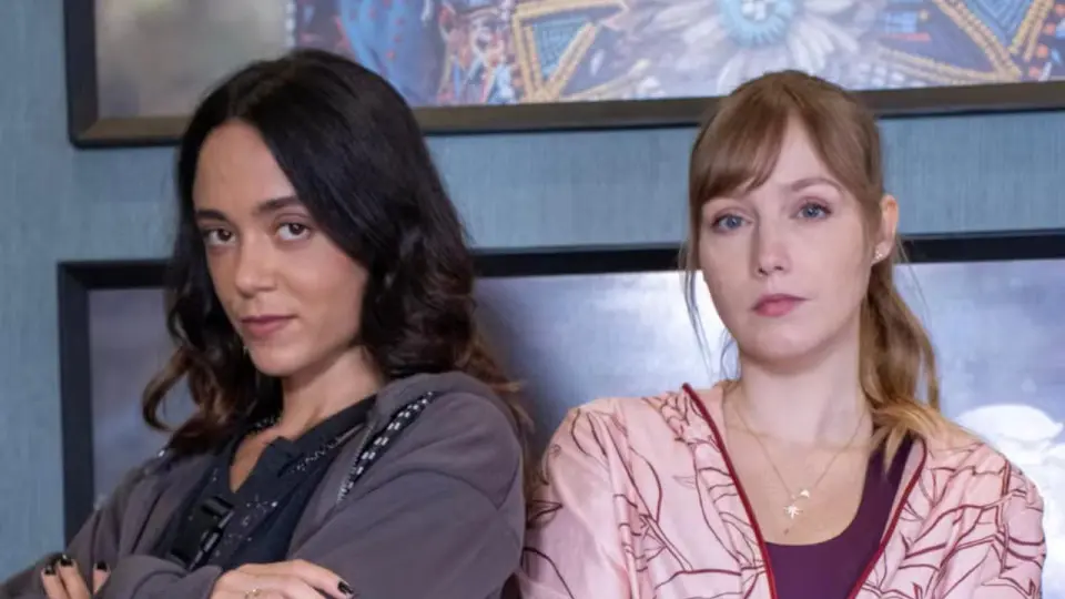 Jade Mascarenhas dá vida à vilã de Amor Sob Vigilância, do Globoplay
