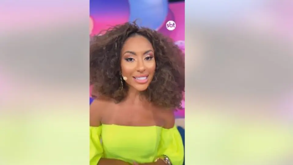 Vaga de Carol Lekker no Fofocalizando é ocupada por Karol Morais