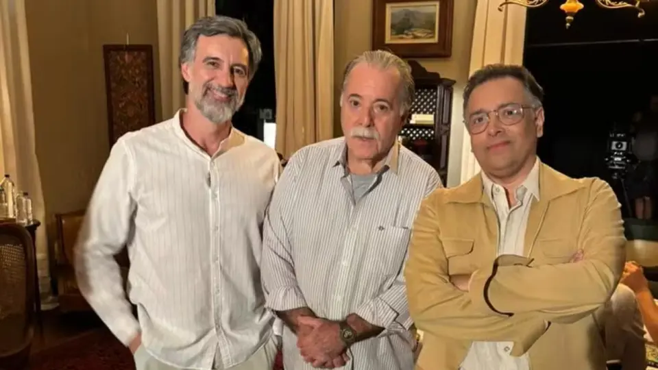 Charles Fricks chega a Quem Ama Cuida e reencontra Tony Ramos em cena
