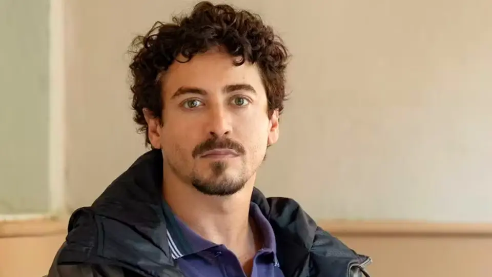 Lá na Minha Terra terá Jesuíta Barbosa em papel fixo e par com Arianne Botelho