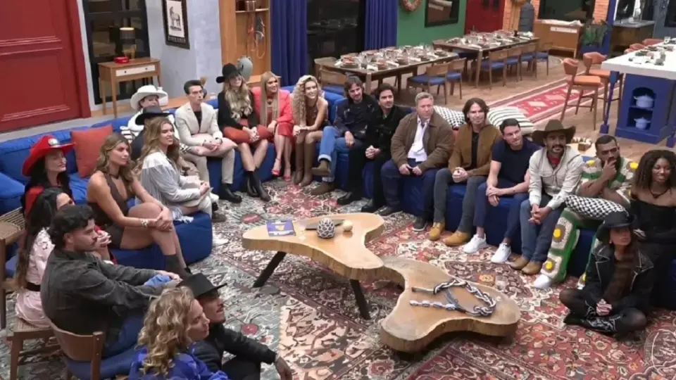 Record monitora A Fazenda 18 após reality cair para 4 pontos