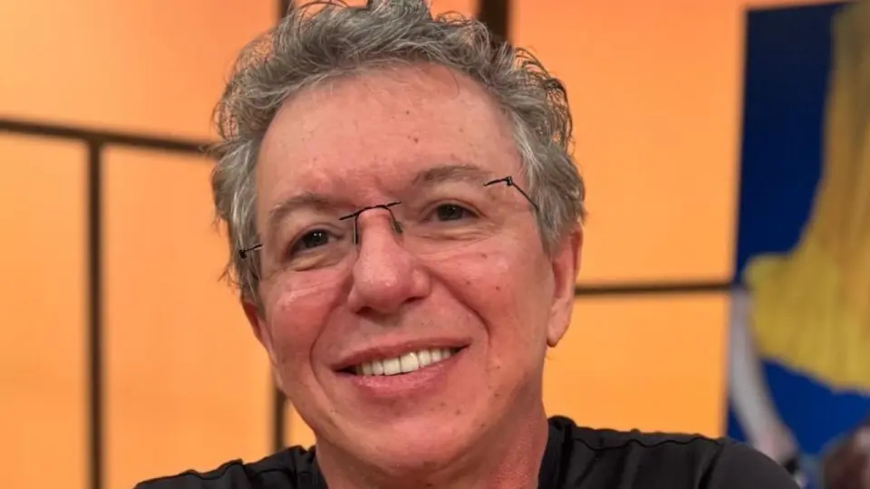 Casa dos Artistas surgiu após negociação do Big Brother, relata Boninho
