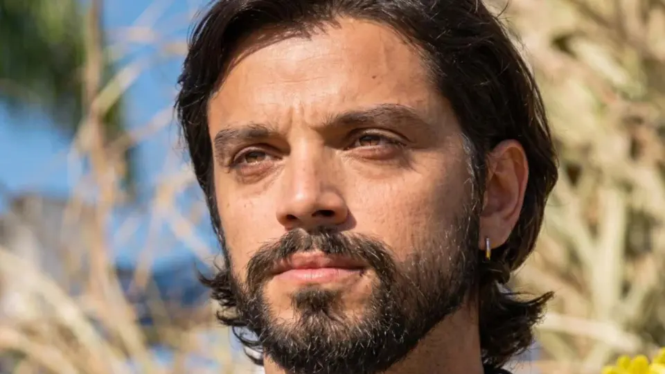 Rodrigo Simas e Heslaine Vieira serão protagonistas de novela das sete