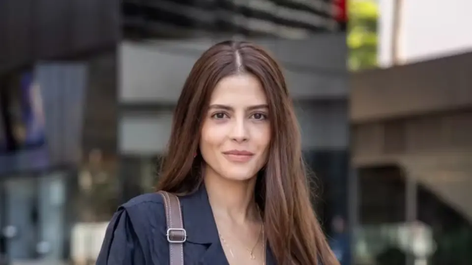 Julia Dalavia será filha de Mateus Solano em Lá na Minha Terra