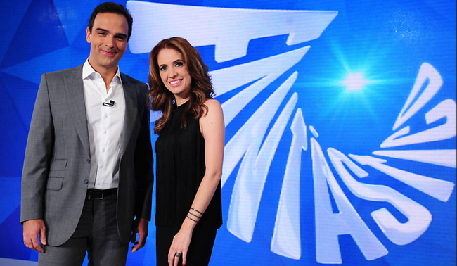 Tadeu Schmidt e Poliana Abritta, os apresentadores do Fantástico. Foto: Dilvulgação/TV Globo