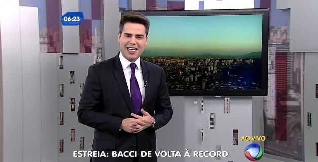 Luiz Bacci em sua reestreia no Balanço Geral (Foto: Reprodução/TV Record)