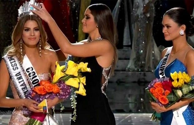 Ariadna Gutiérrez teve que devolver a coroa, que foi retirada por Paulina Veja e dada a Miss Filipinas