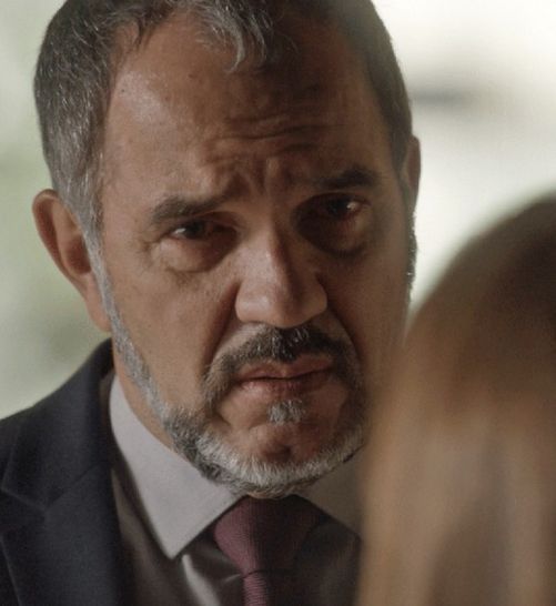 Humberto Martins em cena da novela. Foto: Globo
