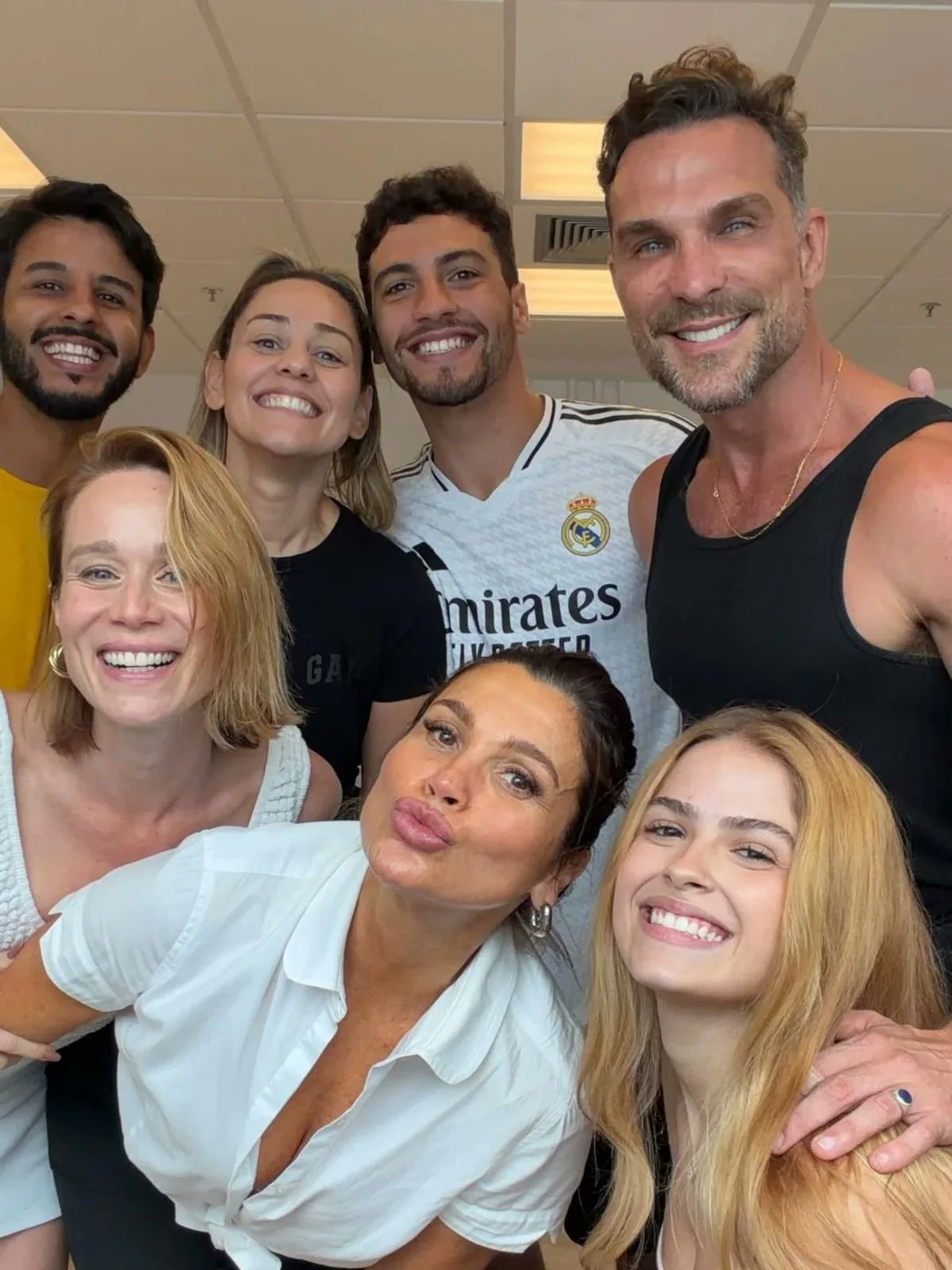 Atores nos preparativos para 'Quem Ama Cuida'. Foto: Reprodução/Instagram