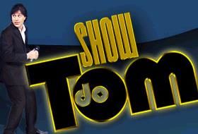 Com quadros populares, "Show do Tom" empolga as tardes de domingo da Record